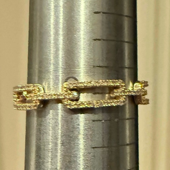 Wonderful 14k Yellow Gold Diamond Chain Link Ring - Picture 3 of 10